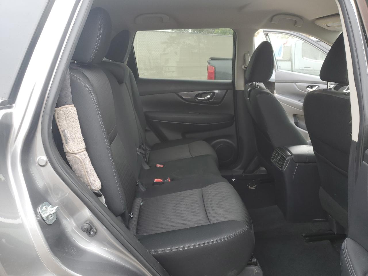 2019 Nissan Rogue - Image 11