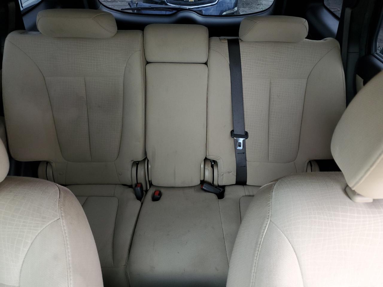 2011 Hyundai Santa Fe - Image 10