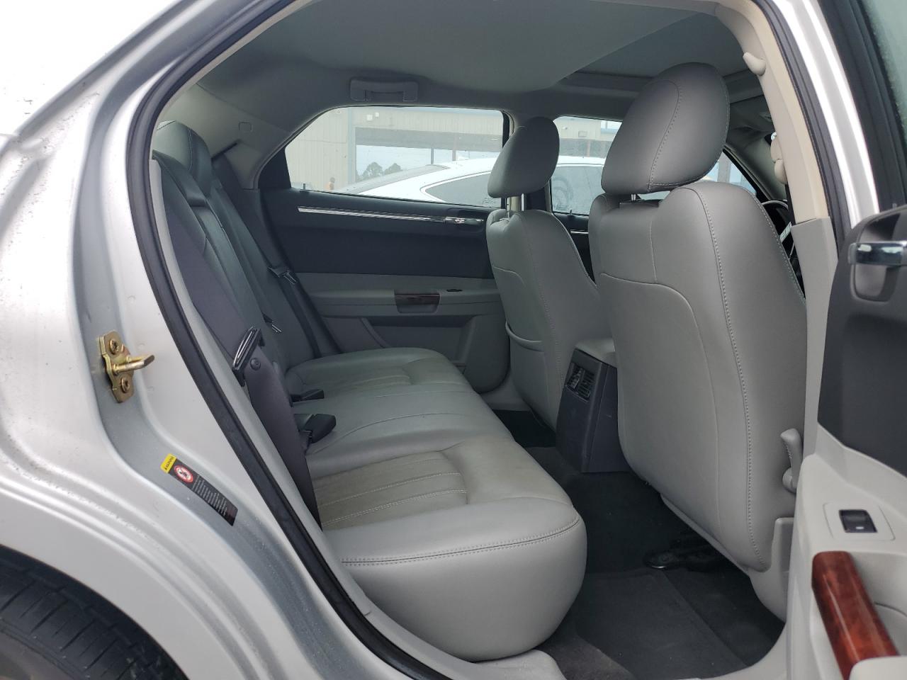 2006 Chrysler 300C VIN: 2C3LA63H76H135354 Lot: 88823075