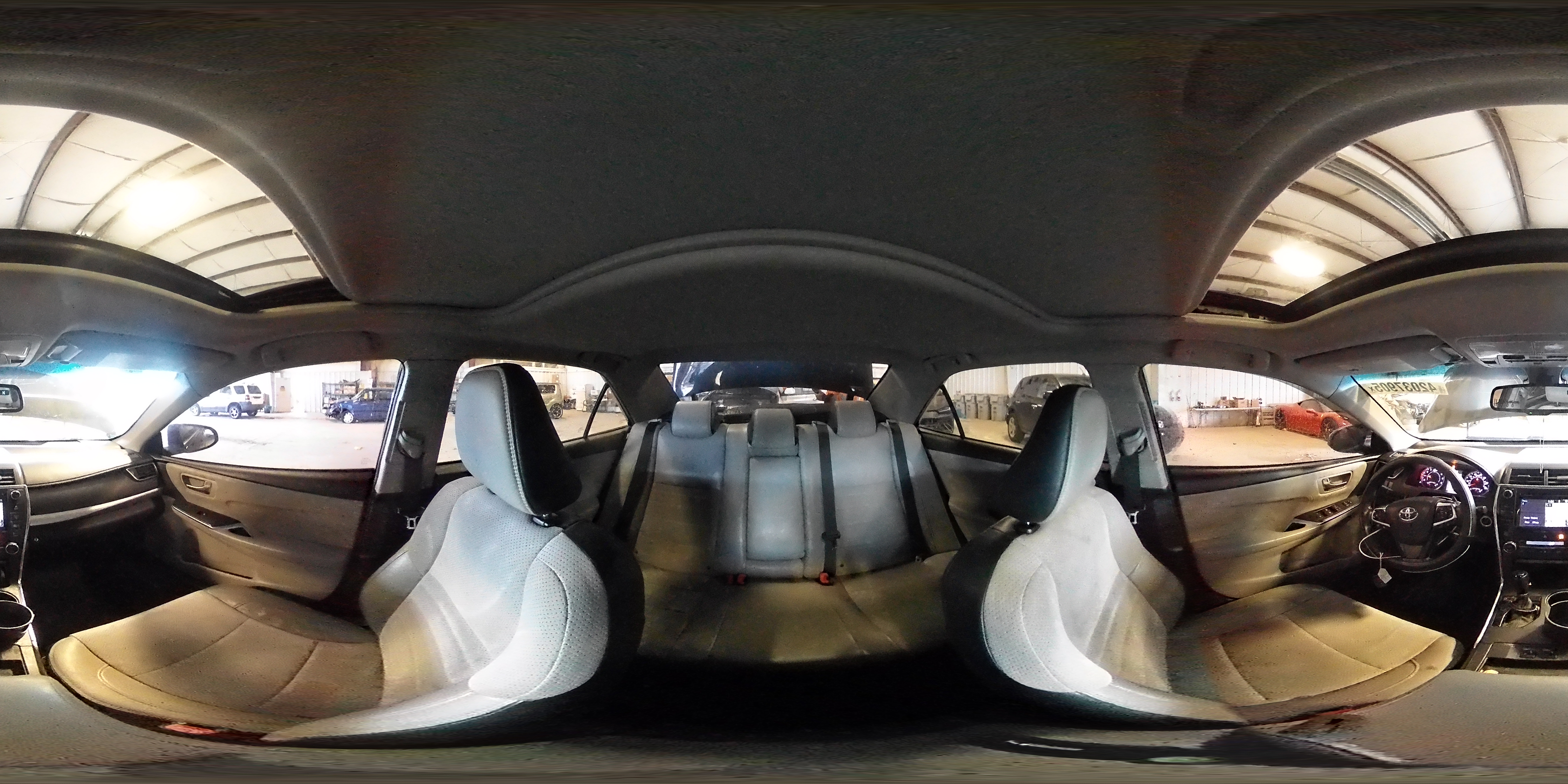 2016 Toyota Camry - Image 13