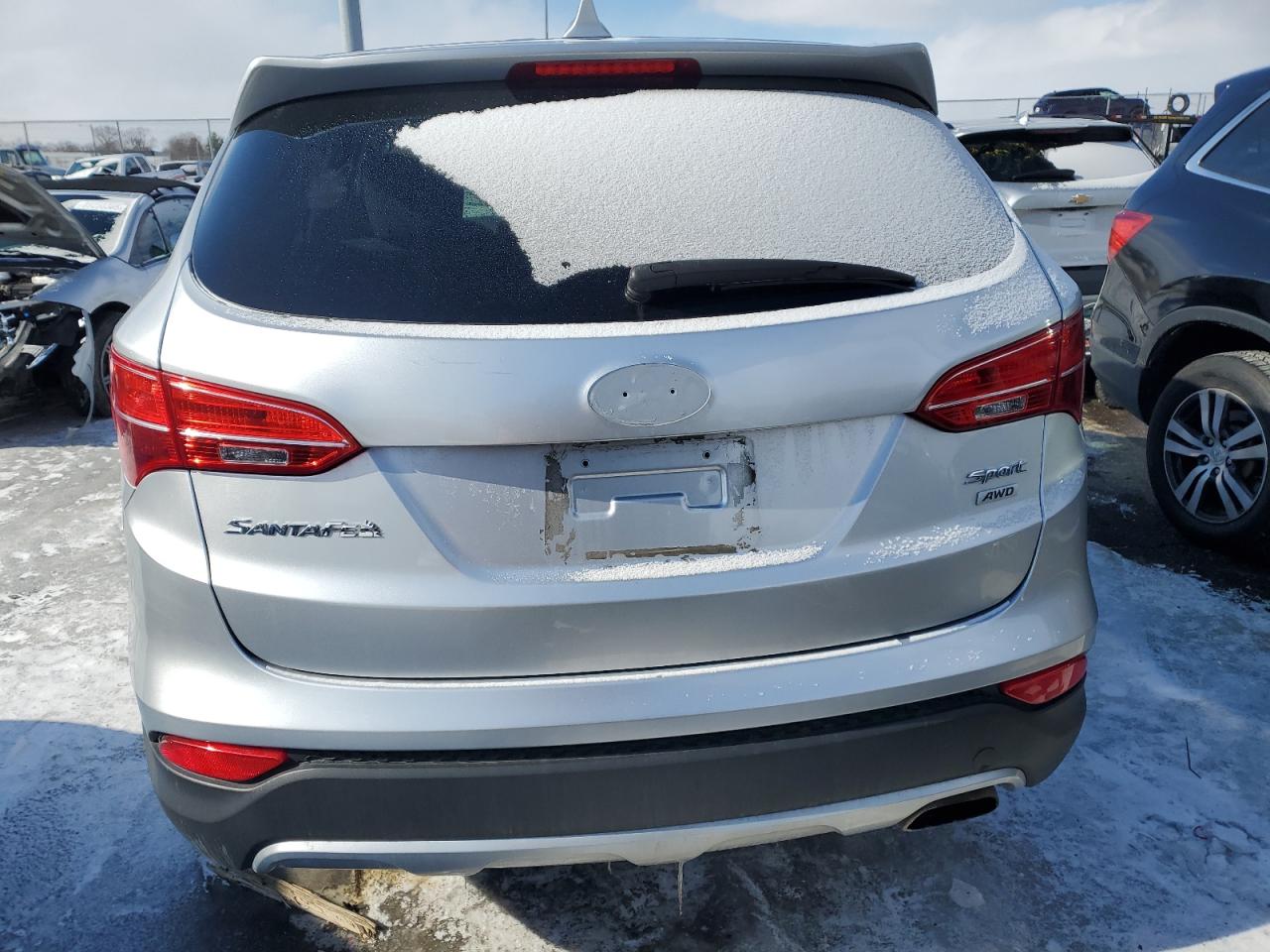 2016 Hyundai Santa Fe - Image 6