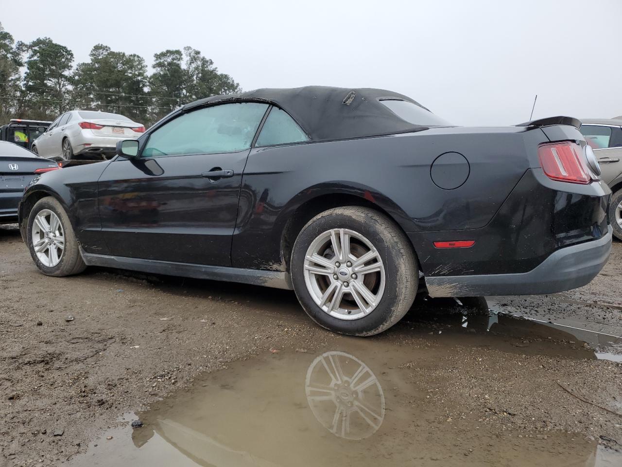 2010 Ford Mustang - Image 2