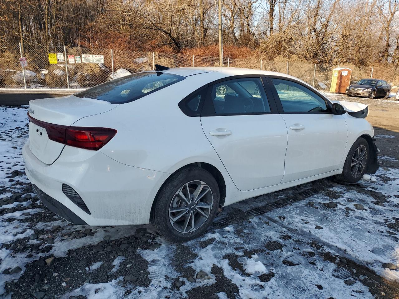 2024 Kia Forte - Image 3