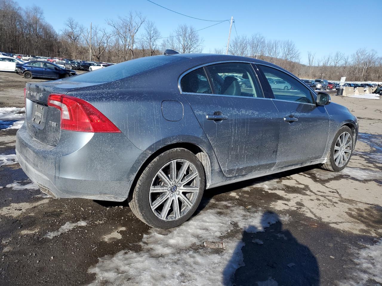2018 Volvo S60 - Image 3
