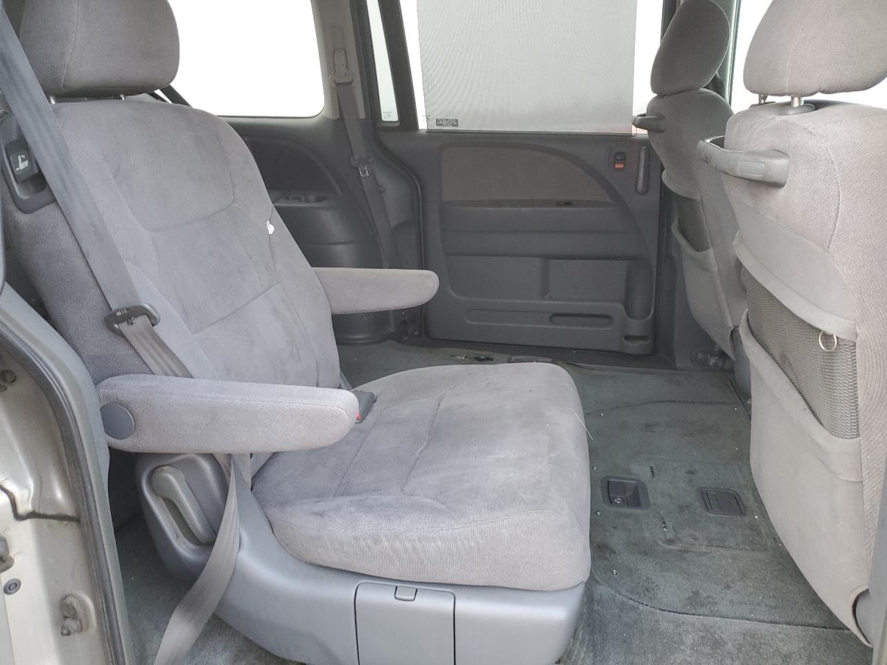 2006 Honda Odyssey - Image 11