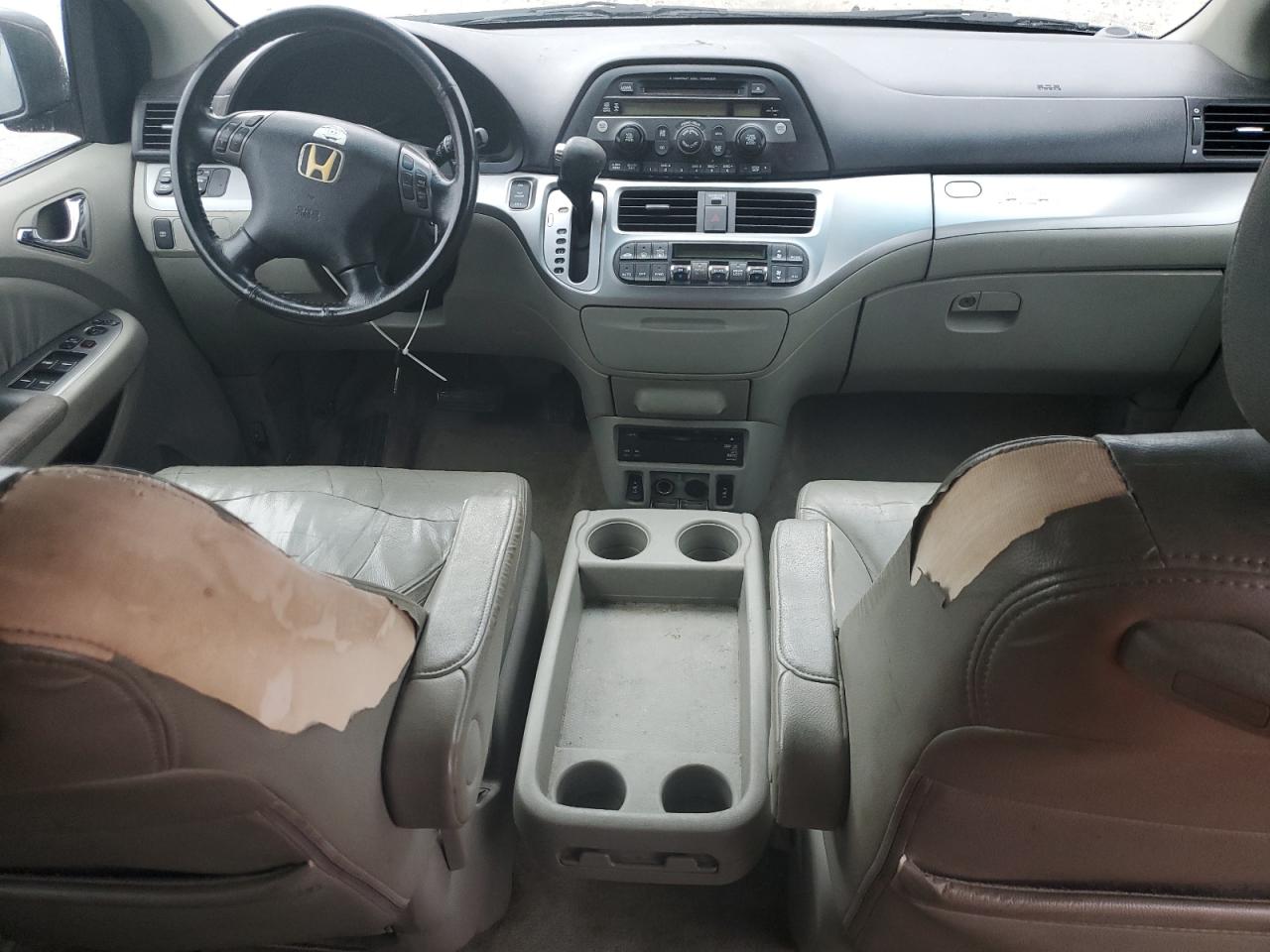 2008 Honda Odyssey - Image 8