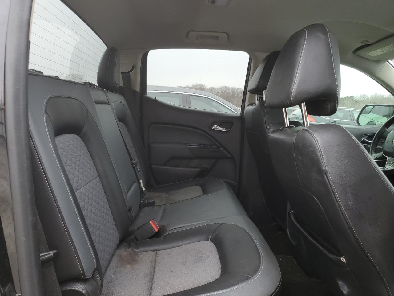 2015 Chevrolet Colorado - Image 10