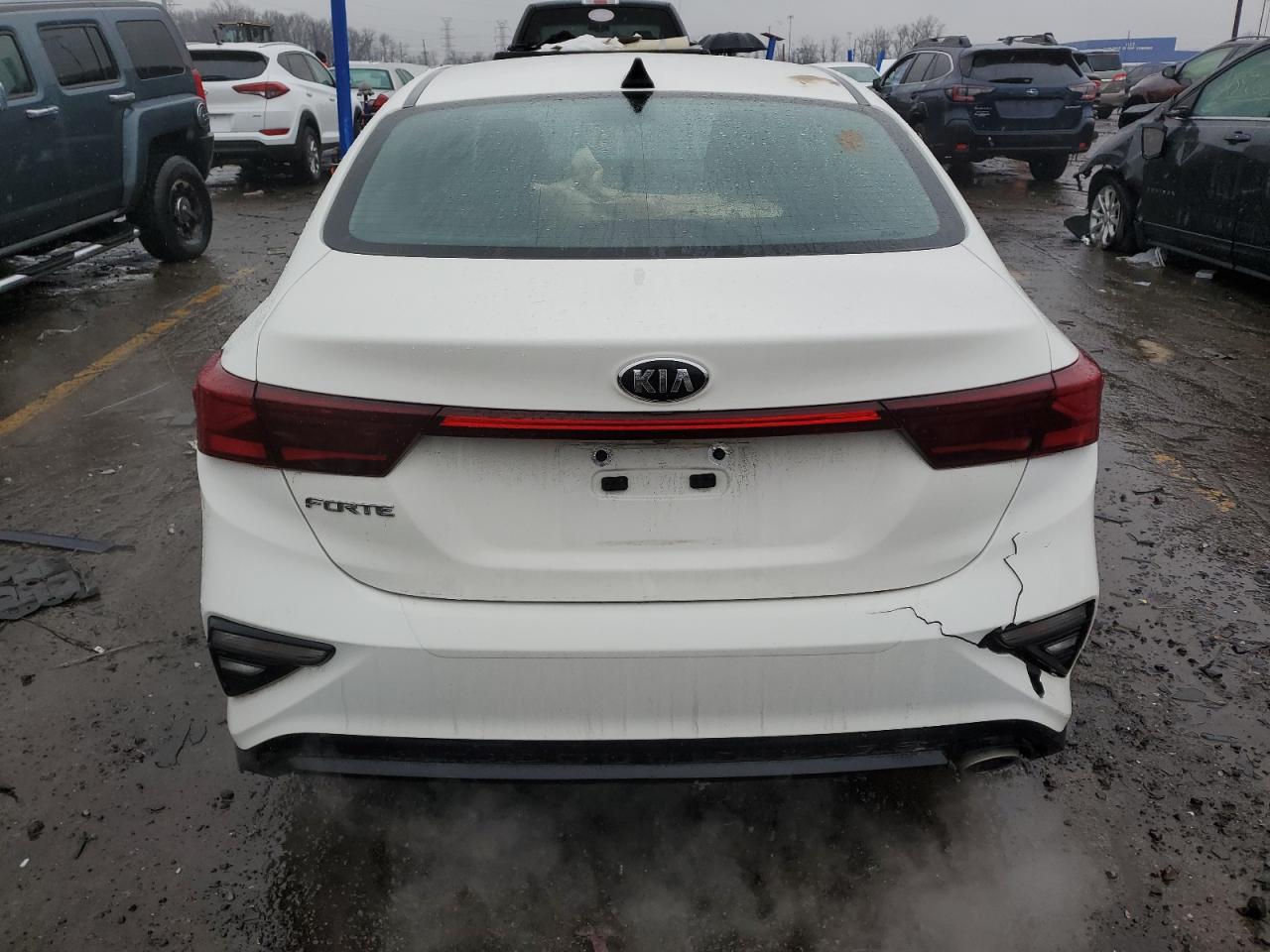 2021 Kia Forte - Image 6