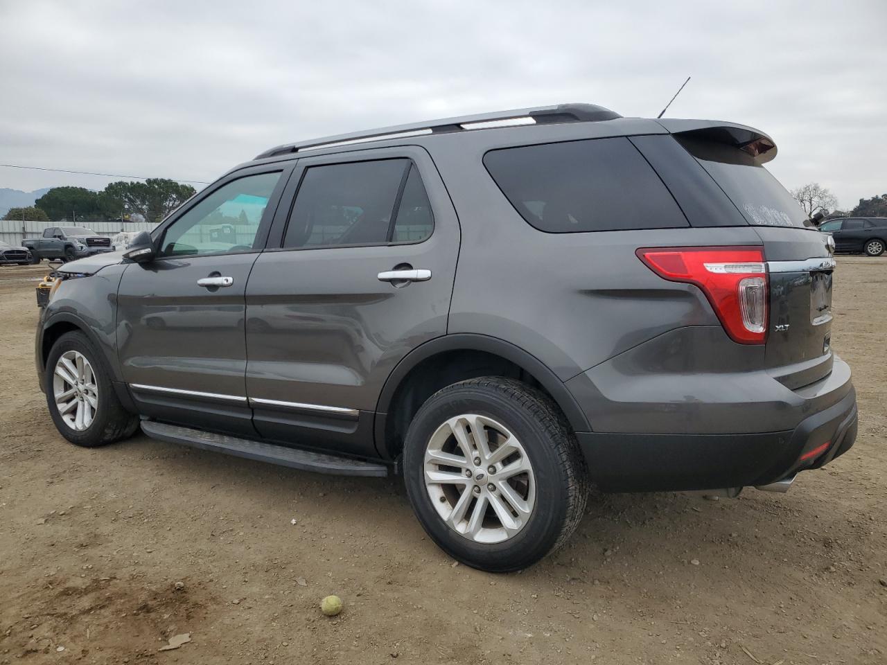 2015 Ford Explorer - Image 2