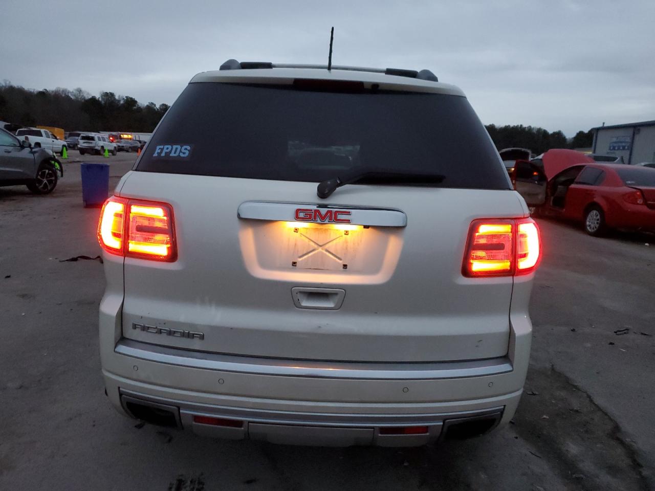 2015 GMC Acadia Denali VIN: 1GKKRTKD2FJ126268 Lot: 86978624