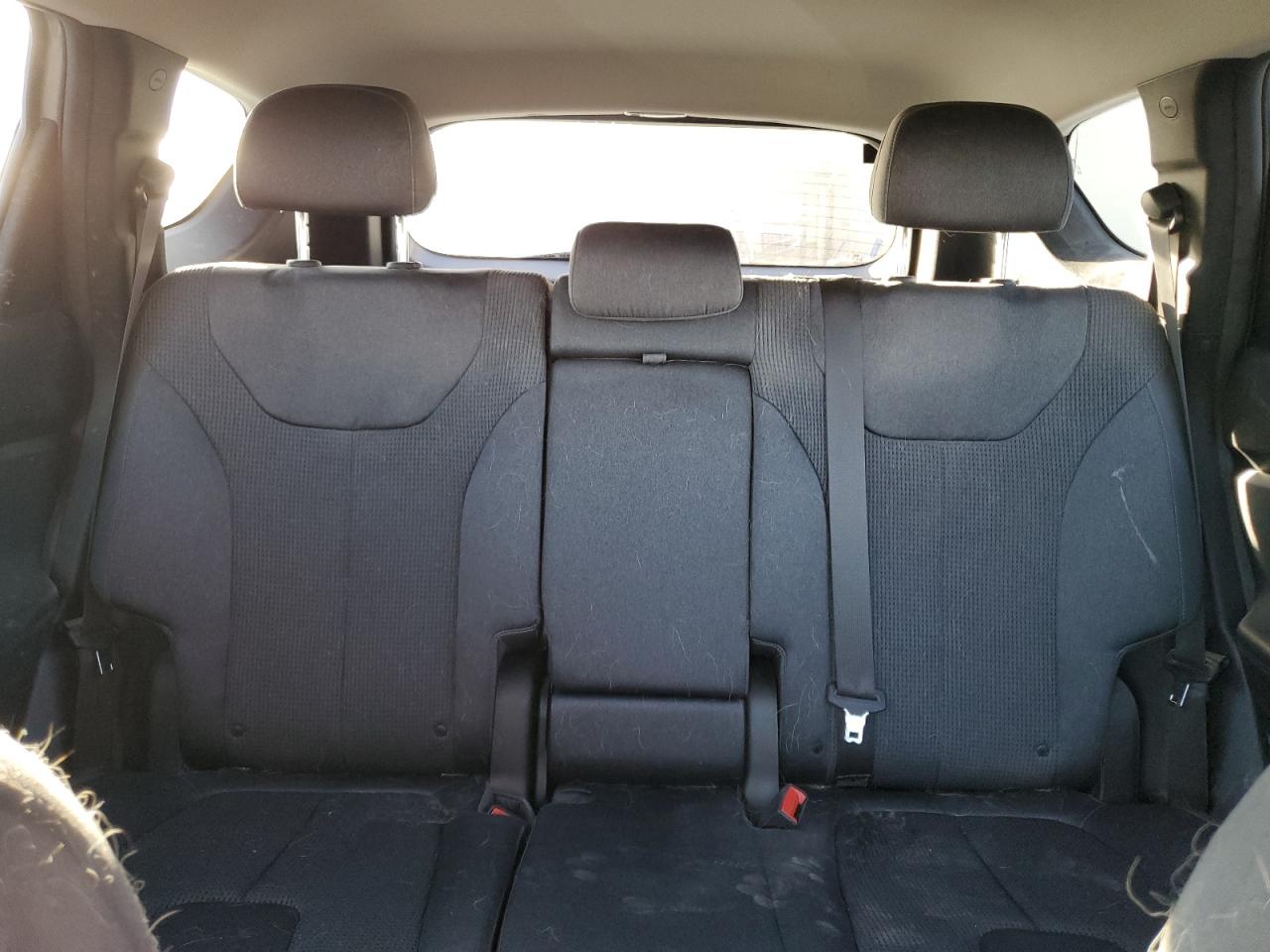 2021 Hyundai Santa Fe - Image 10