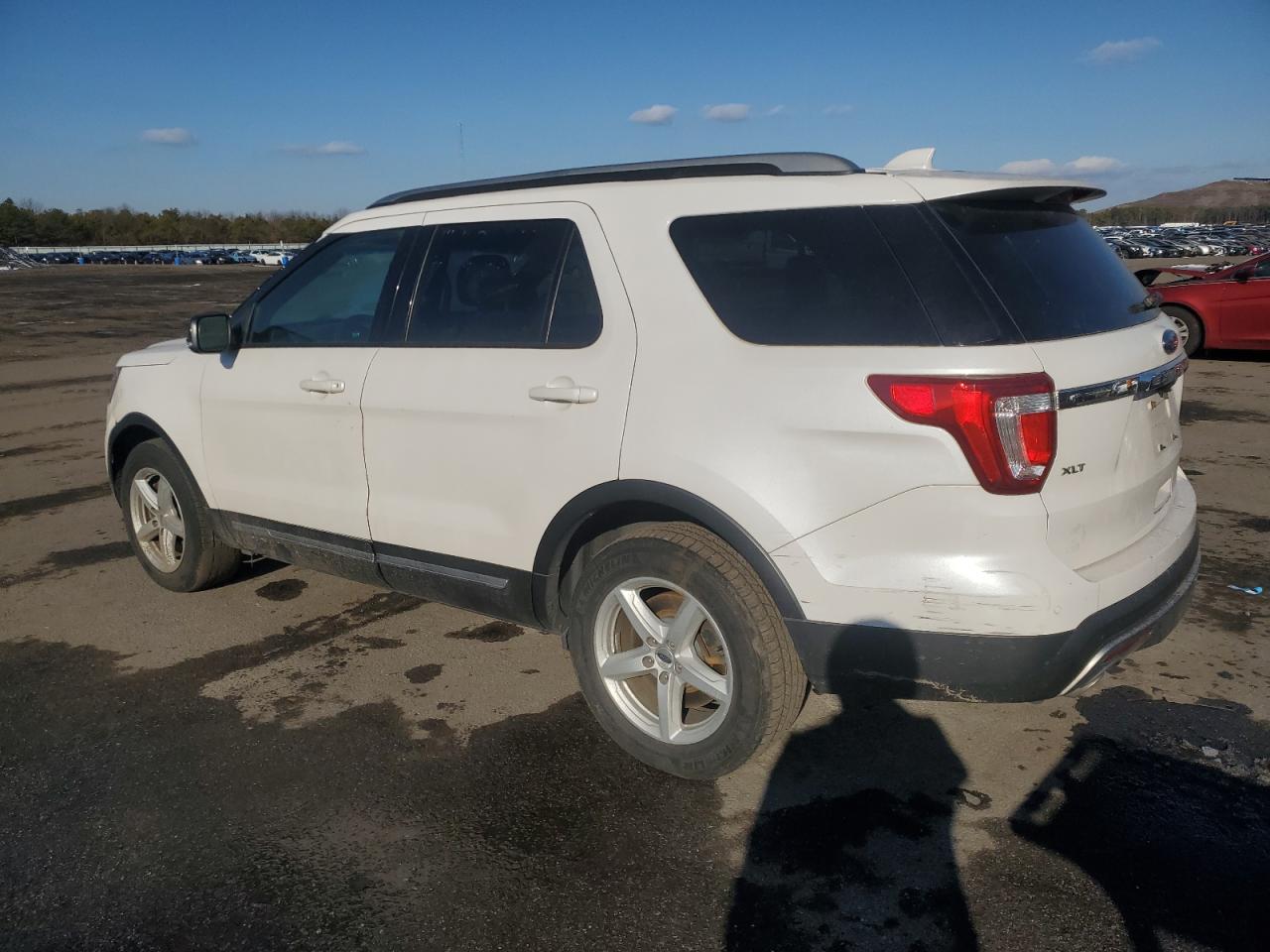 2017 Ford Explorer - Image 2