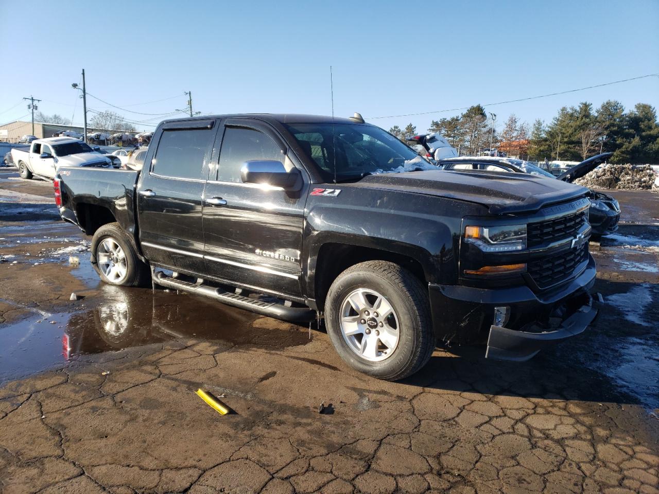 2018 Chevrolet Silverado - Image 4