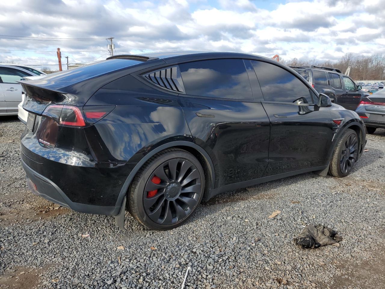 VIN 7SAYGDEF4NF449499 2022 TESLA MODEL Y no.3