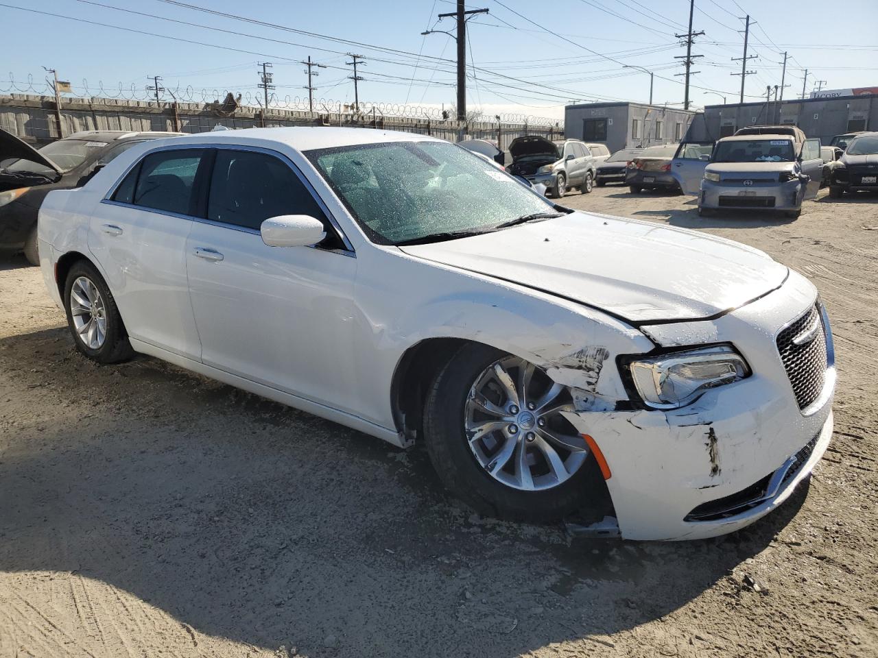 2018 Chrysler 300 - Image 4