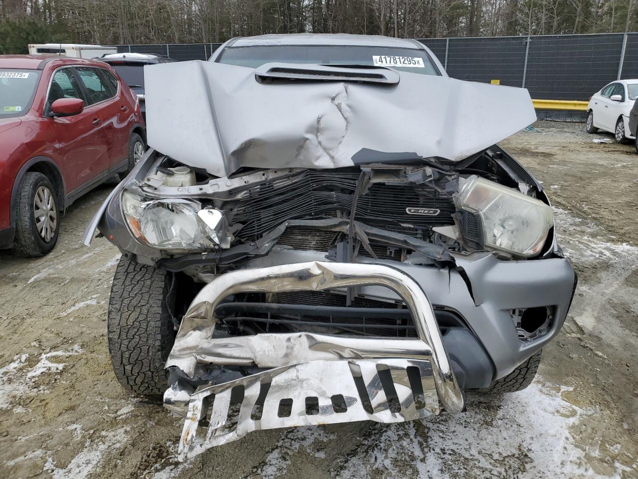 2015 Toyota Tacoma - Image 5