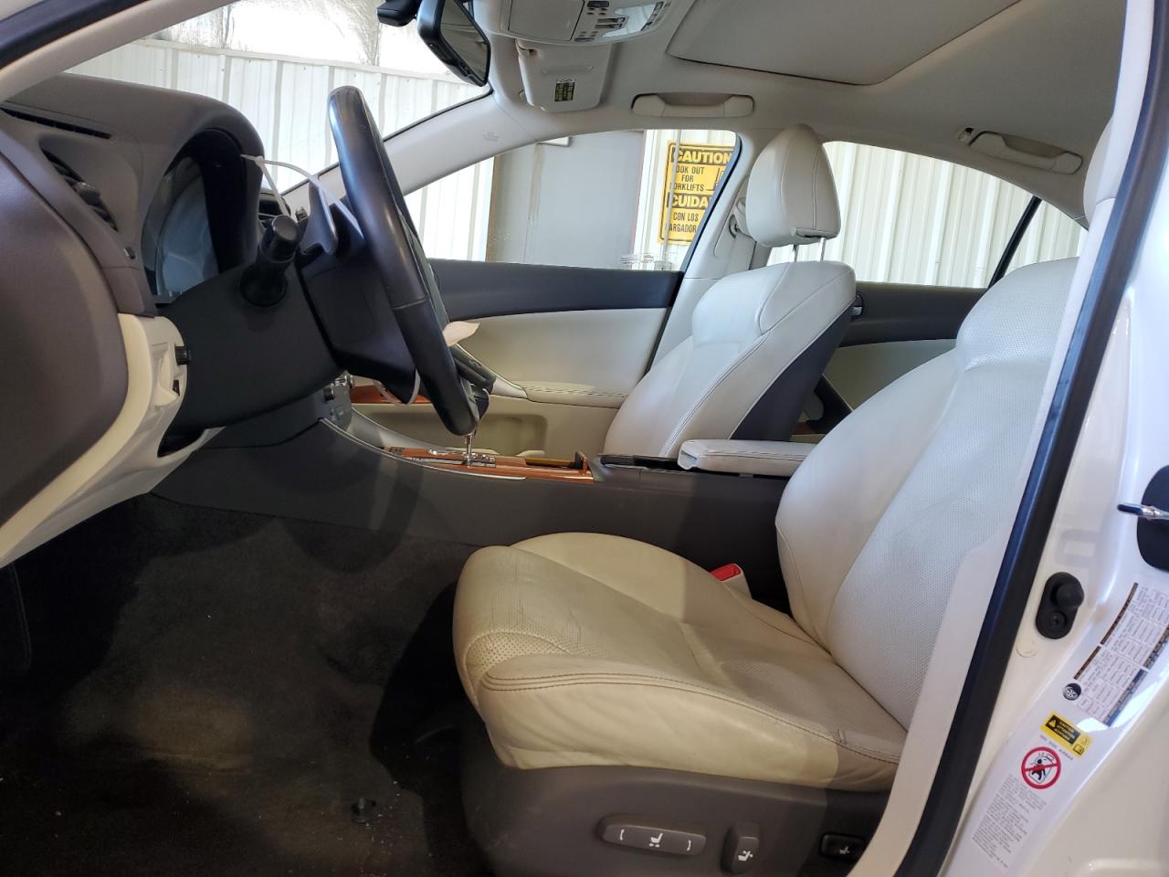2009 Lexus IS - Image 7