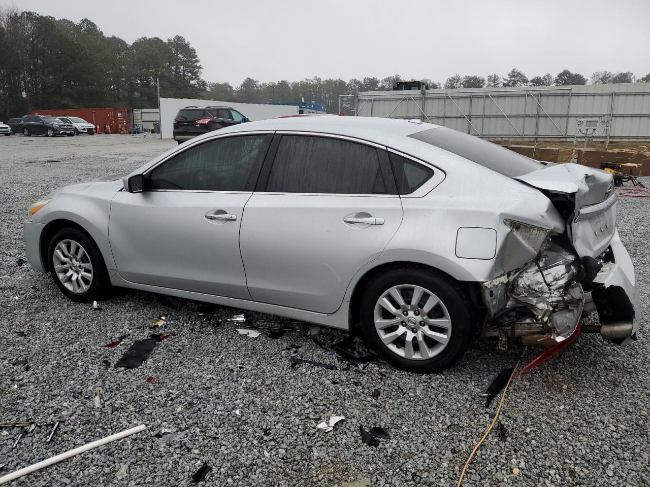 2015 Nissan Altima - Image 2