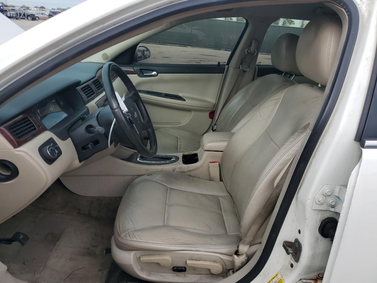 2009 Chevrolet Impala - Image 7