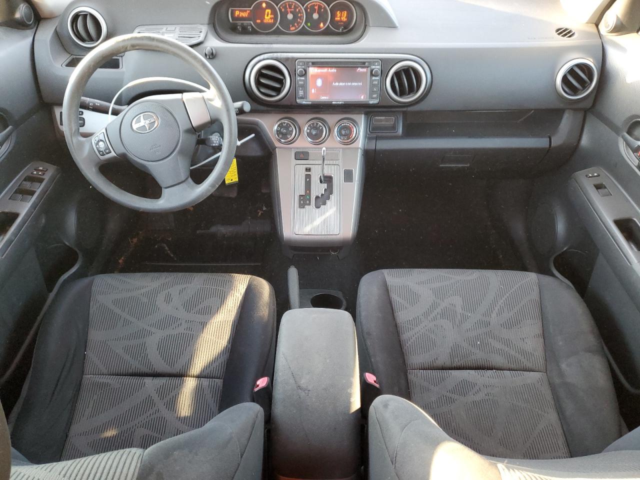 2015 Toyota xB - Image 8