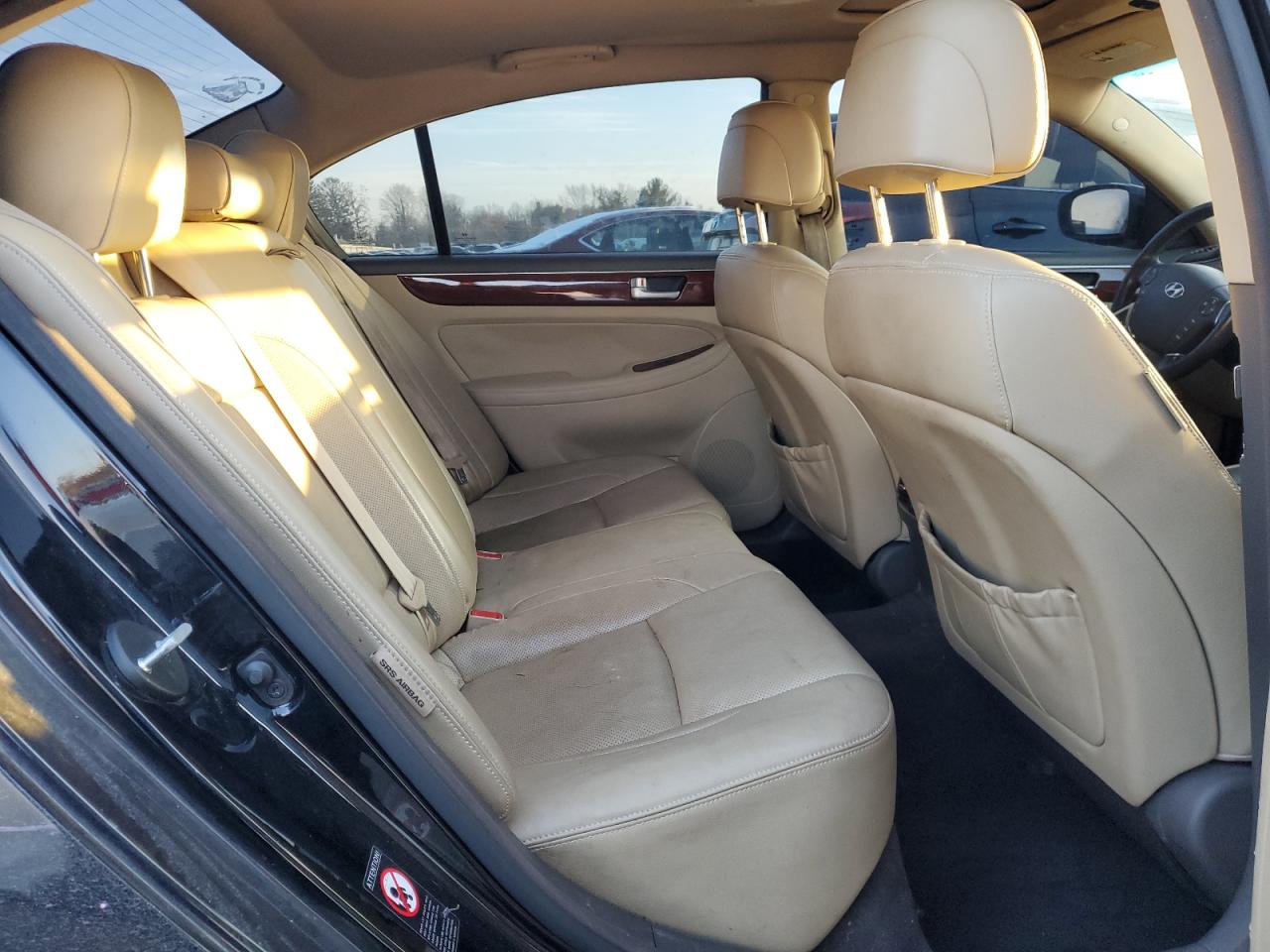 2012 Hyundai Genesis - Image 10