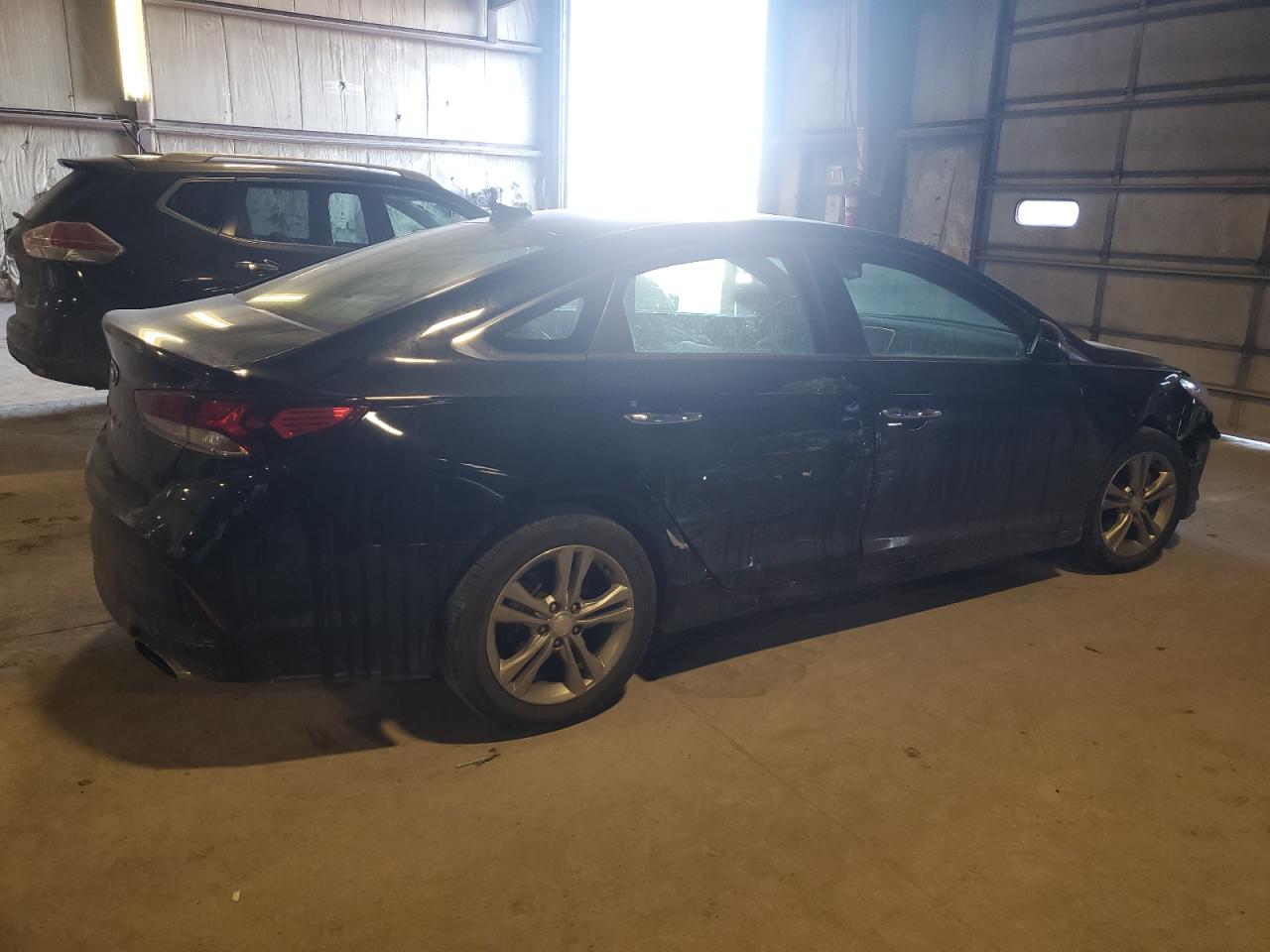 2018 Hyundai Sonata - Image 3
