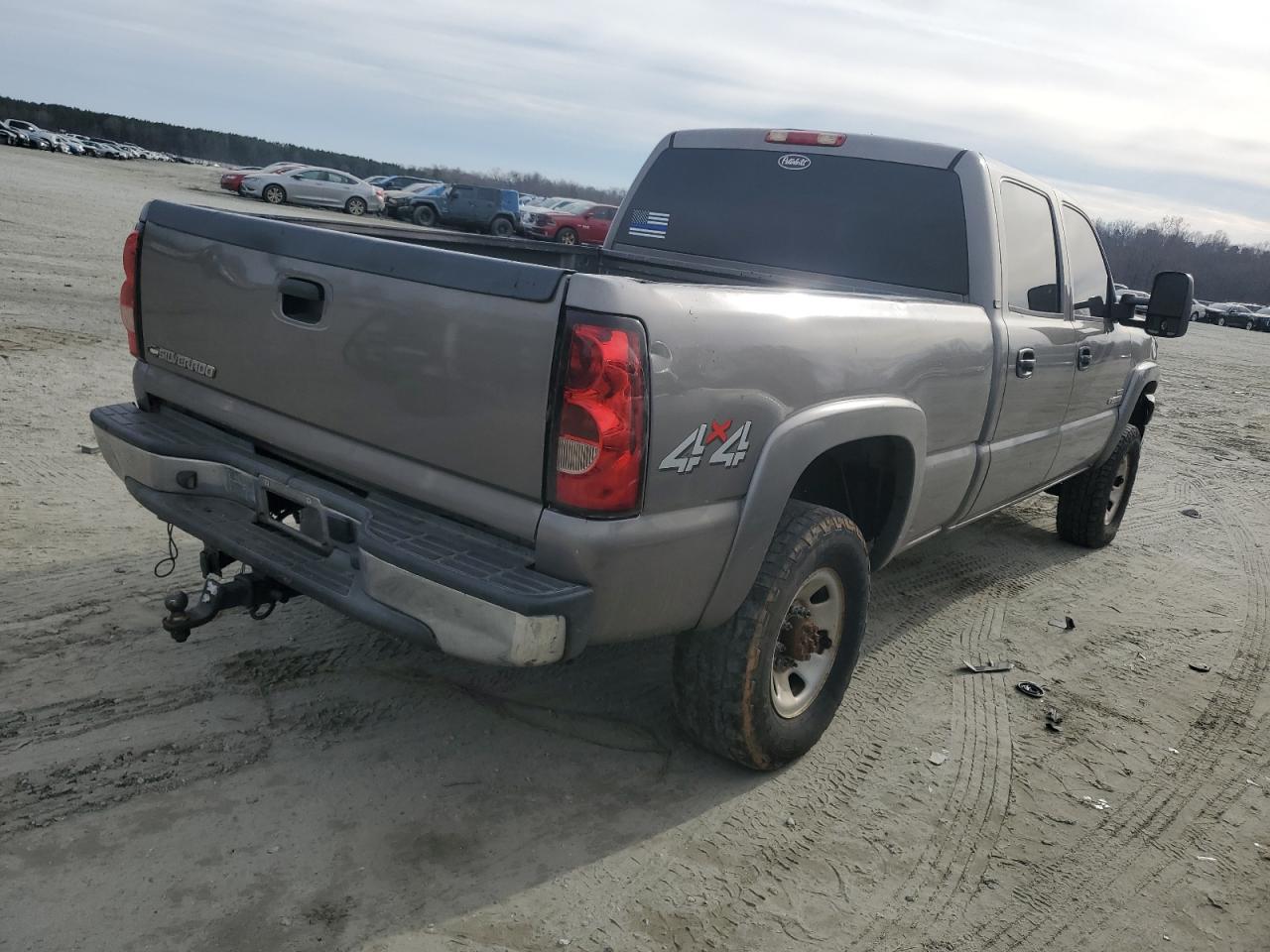2006 Chevrolet Silverado - Image 3