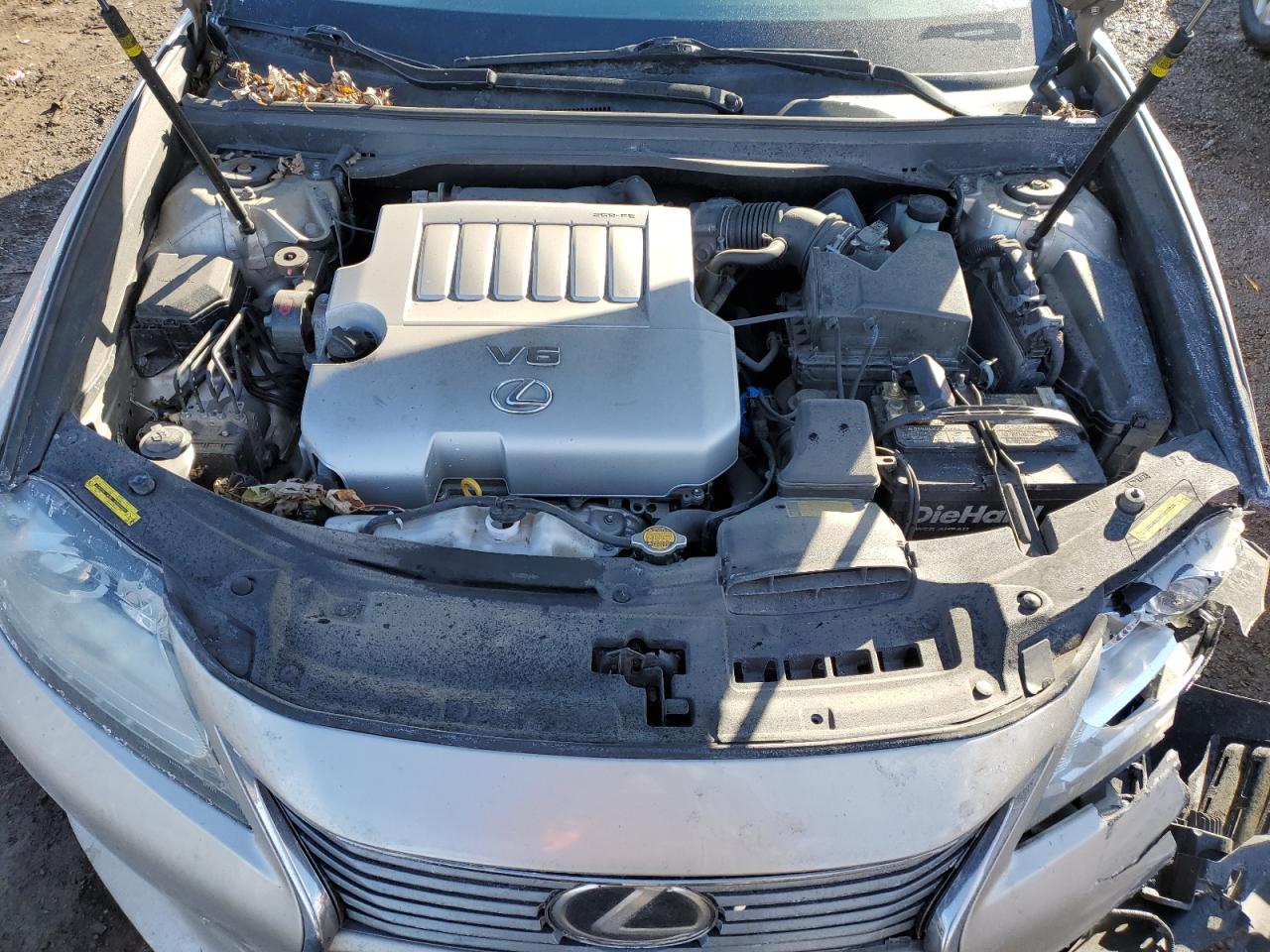 2015 Lexus ES - Image 12
