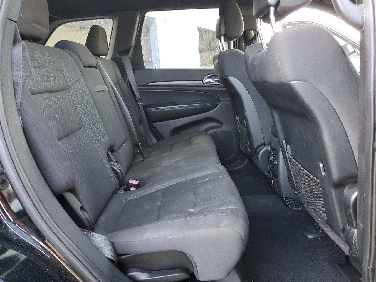 2019 Jeep Grand Cherokee - Image 11