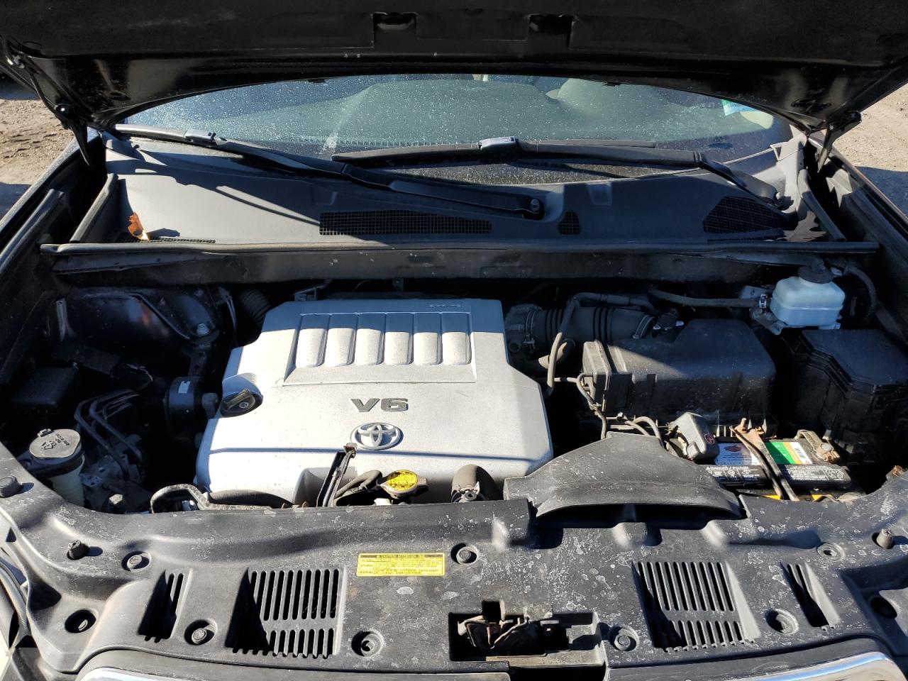 2010 Toyota Highlander - Image 12