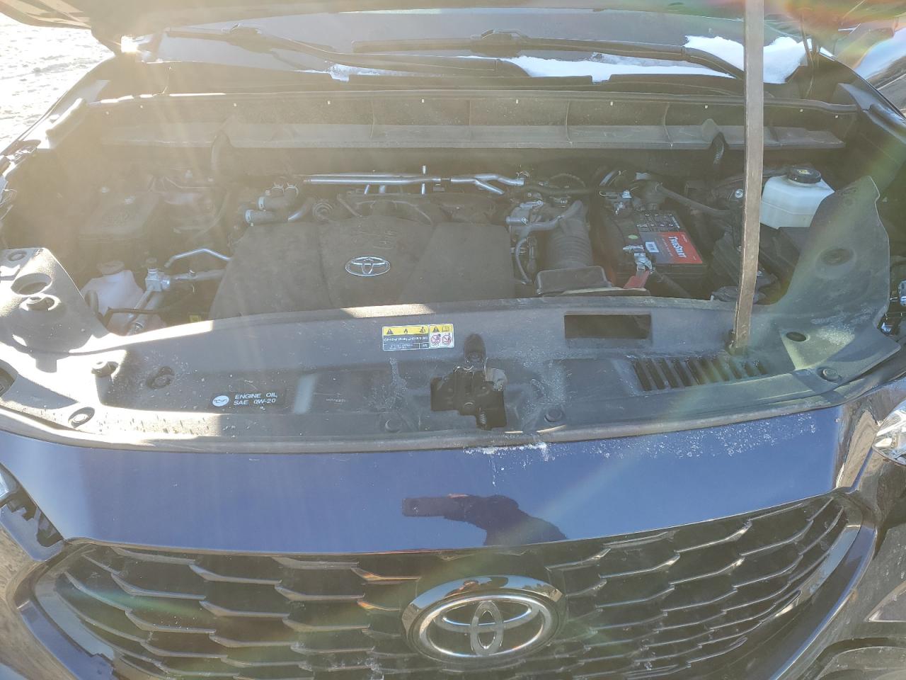 2022 Toyota Highlander - Image 13