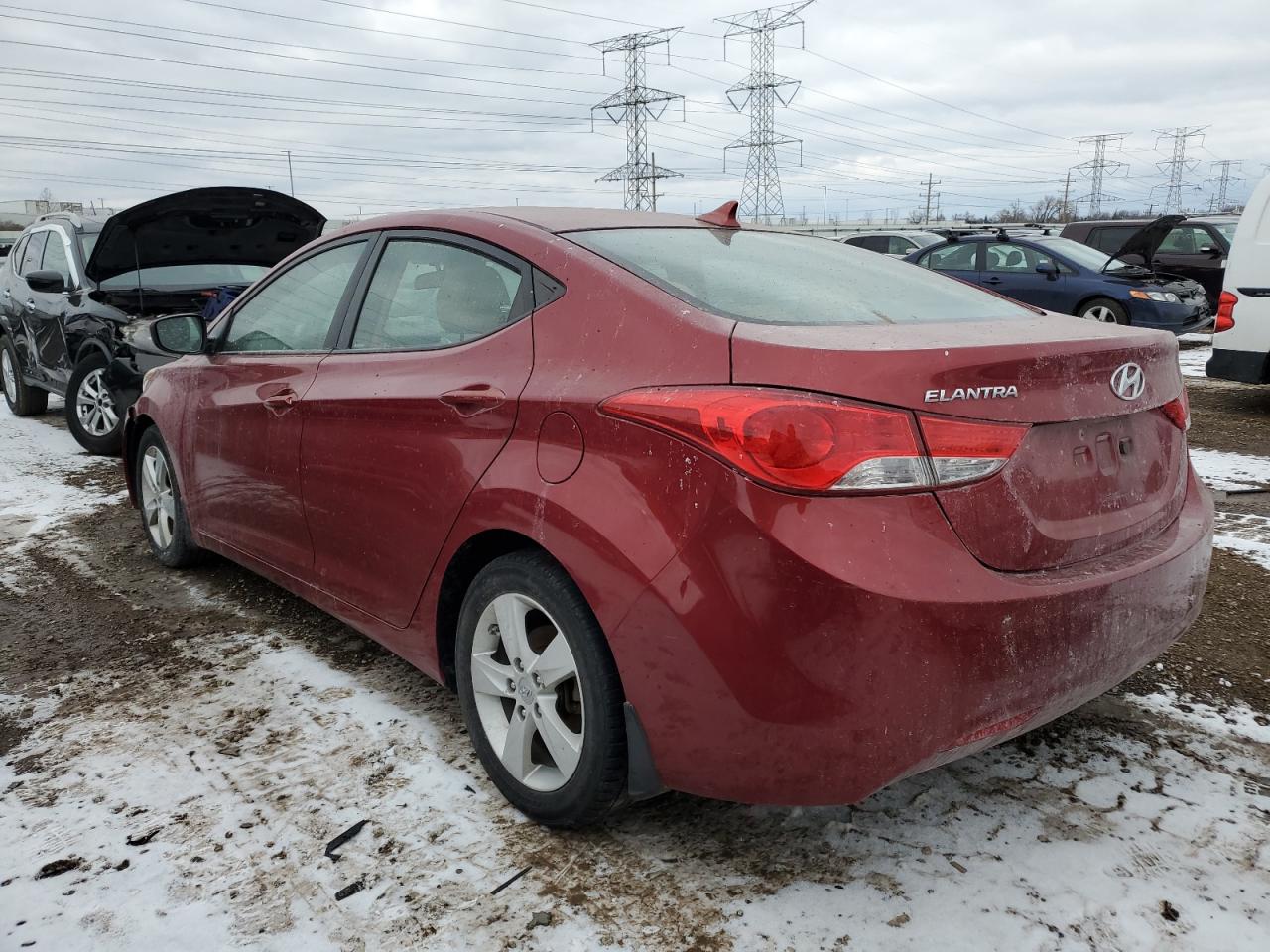 2013 Hyundai Elantra - Image 2