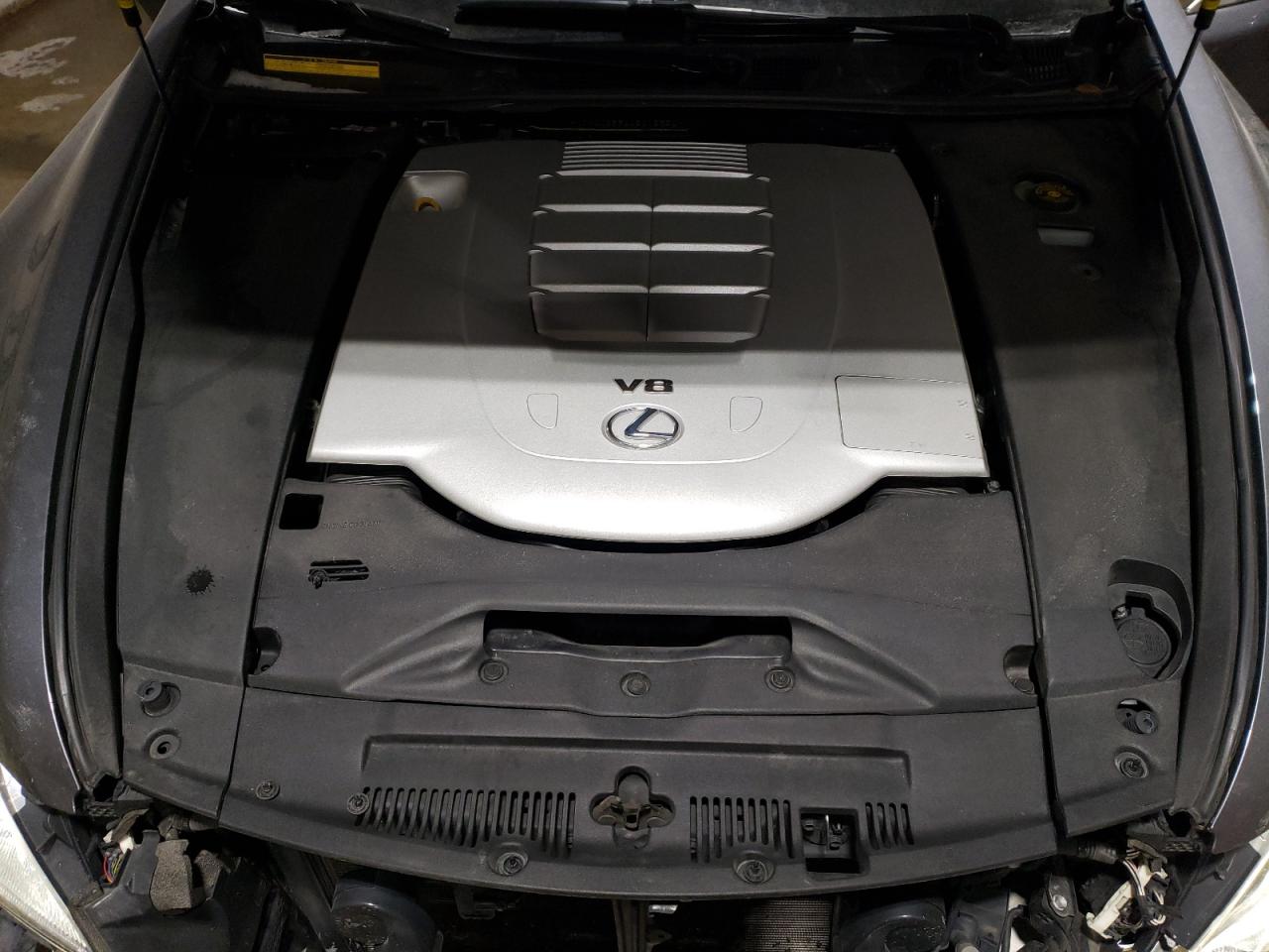 2012 Lexus LS - Image 12
