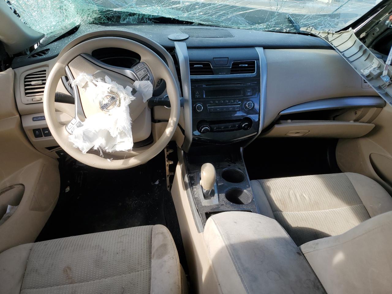 2015 Nissan Altima - Image 8