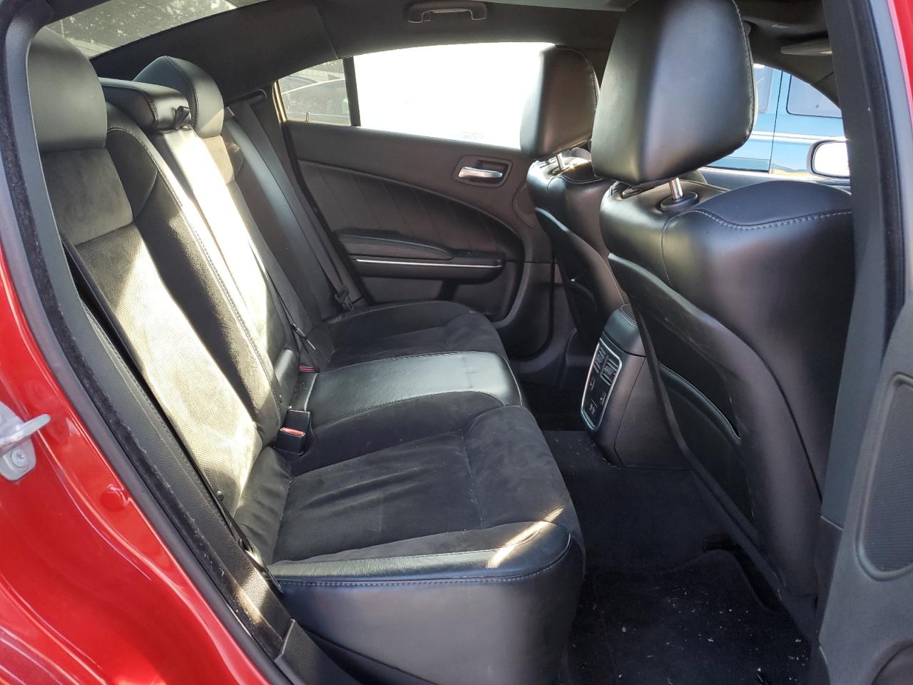 2018 Dodge Charger - Image 10