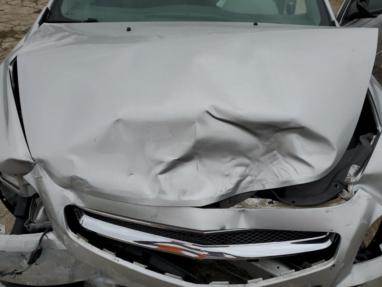 2011 Chevrolet Malibu - Image 11