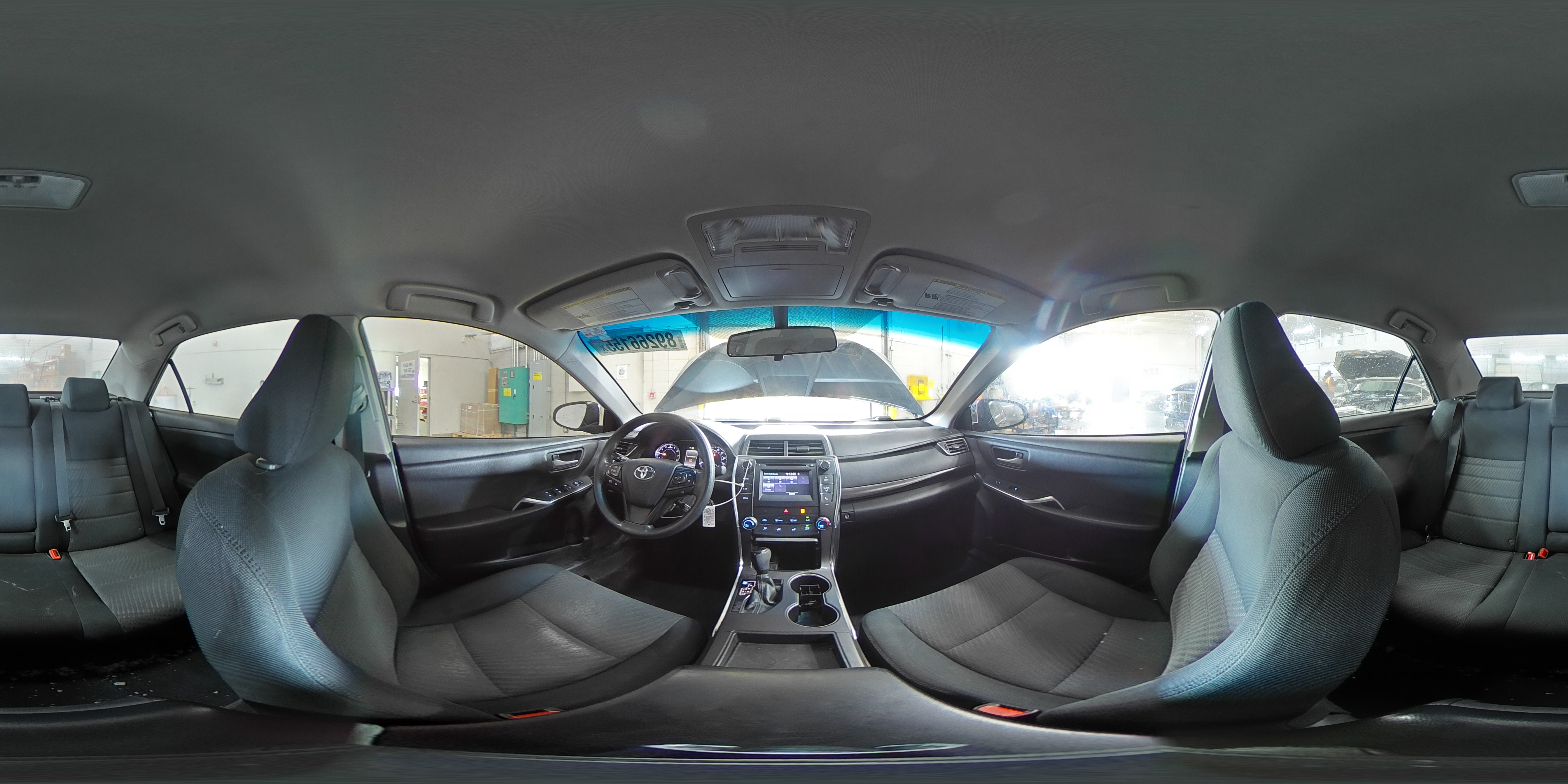 2016 Toyota Camry - Image 14