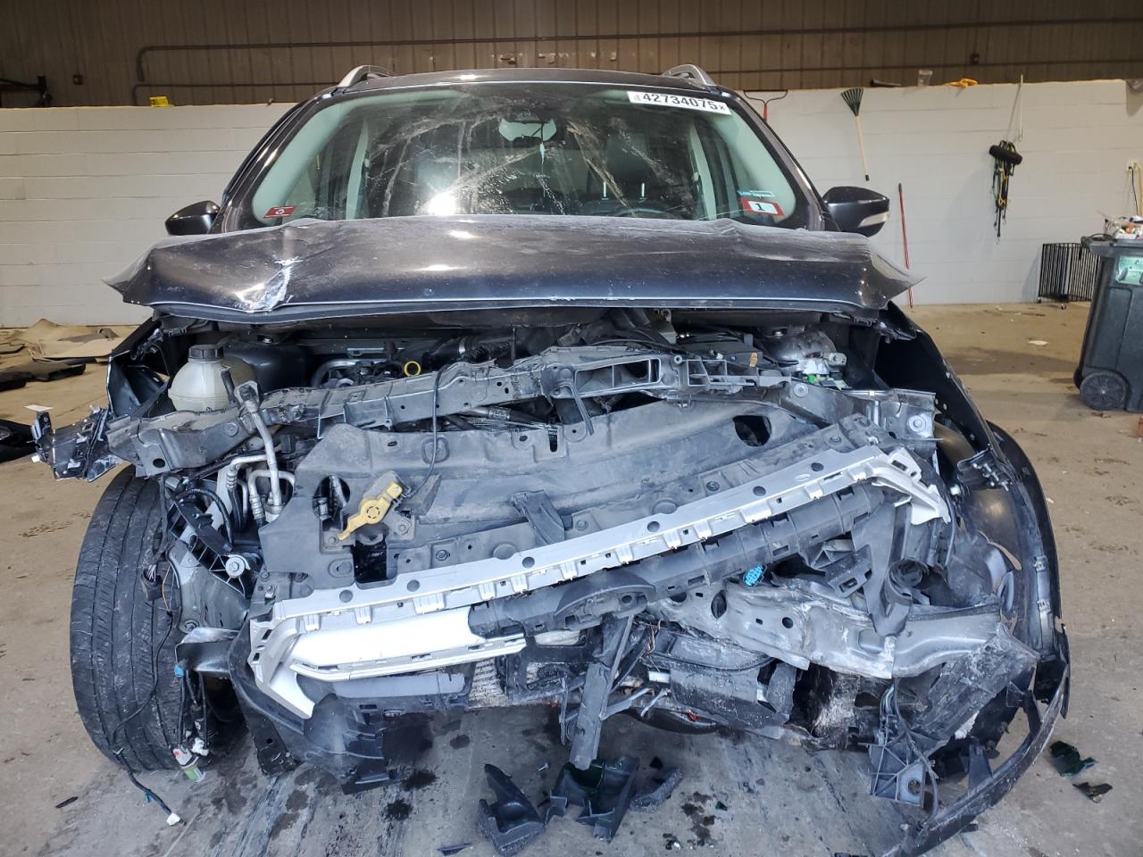 1FMCU9J99KUB22723 FORD ESCAPE 2019