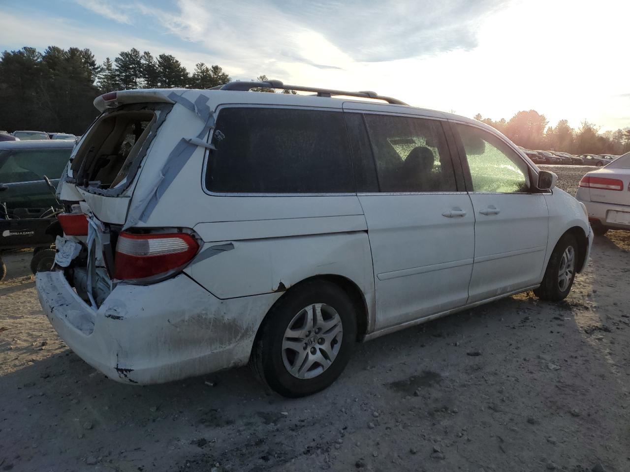2005 Honda Odyssey - Image 3