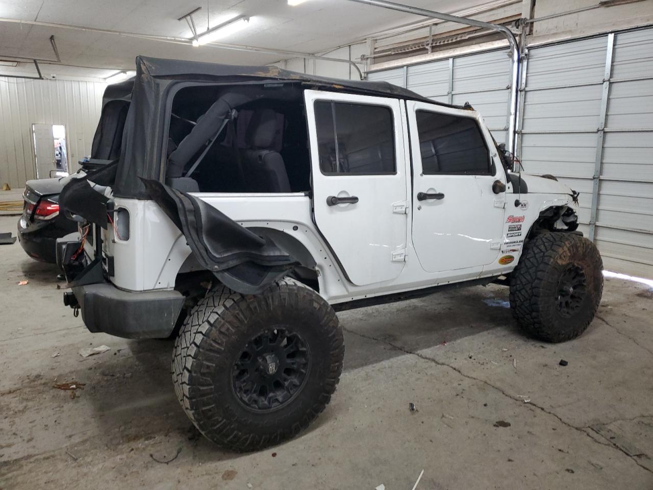 2015 Jeep Wrangler - Image 3