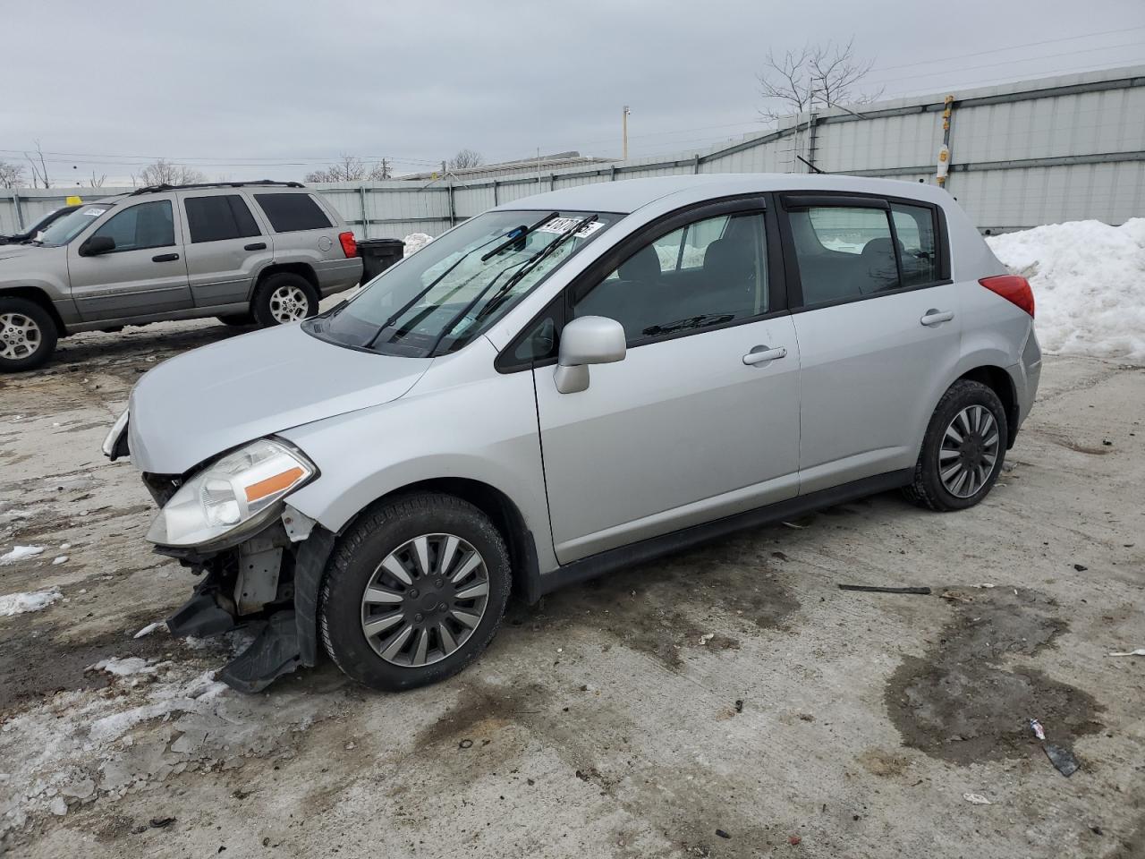 2009 Nissan Versa - Image 1