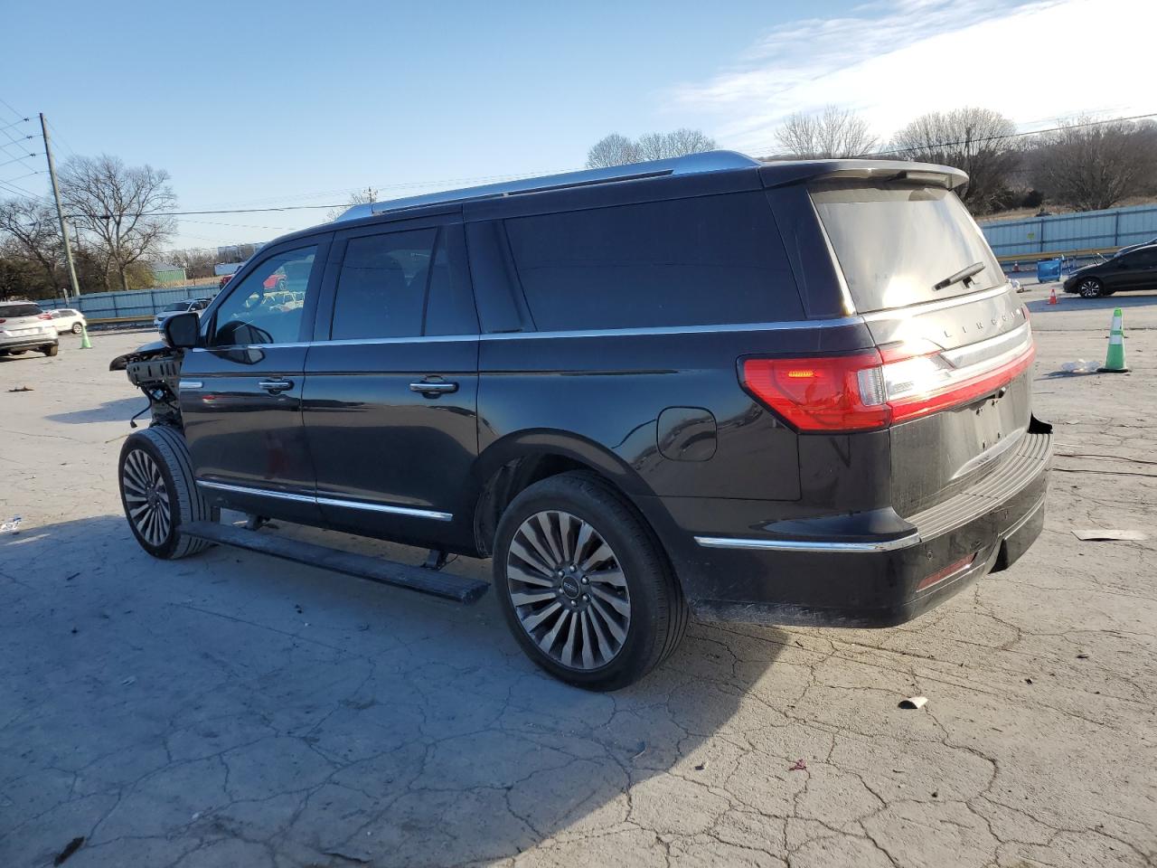 2020 Lincoln Navigator - Image 2