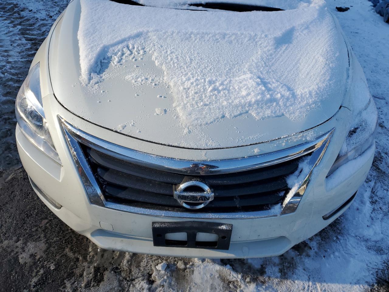 2015 Nissan Altima - Image 11