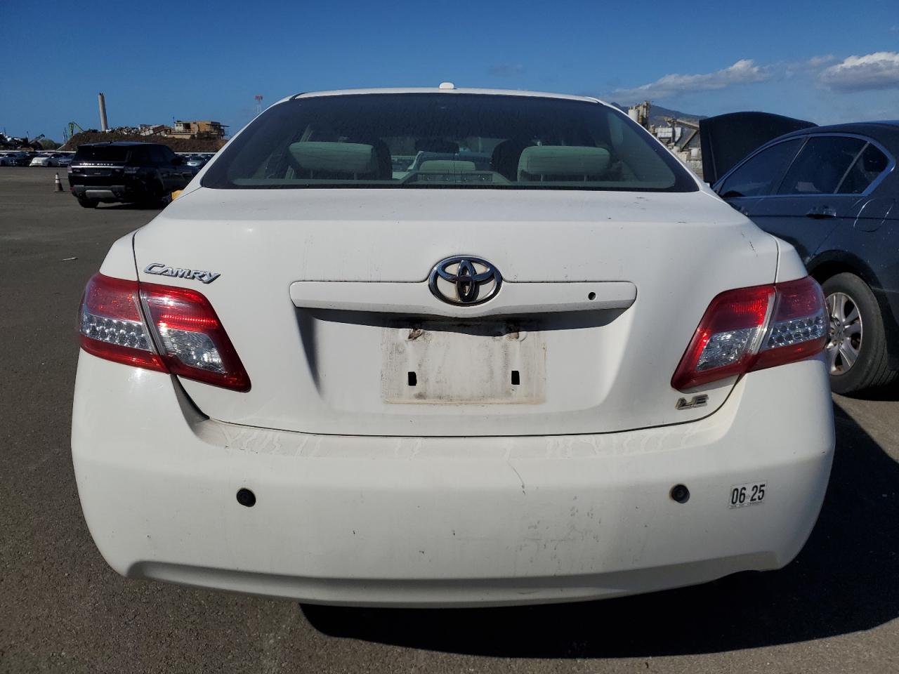 2010 Toyota Camry - Image 6
