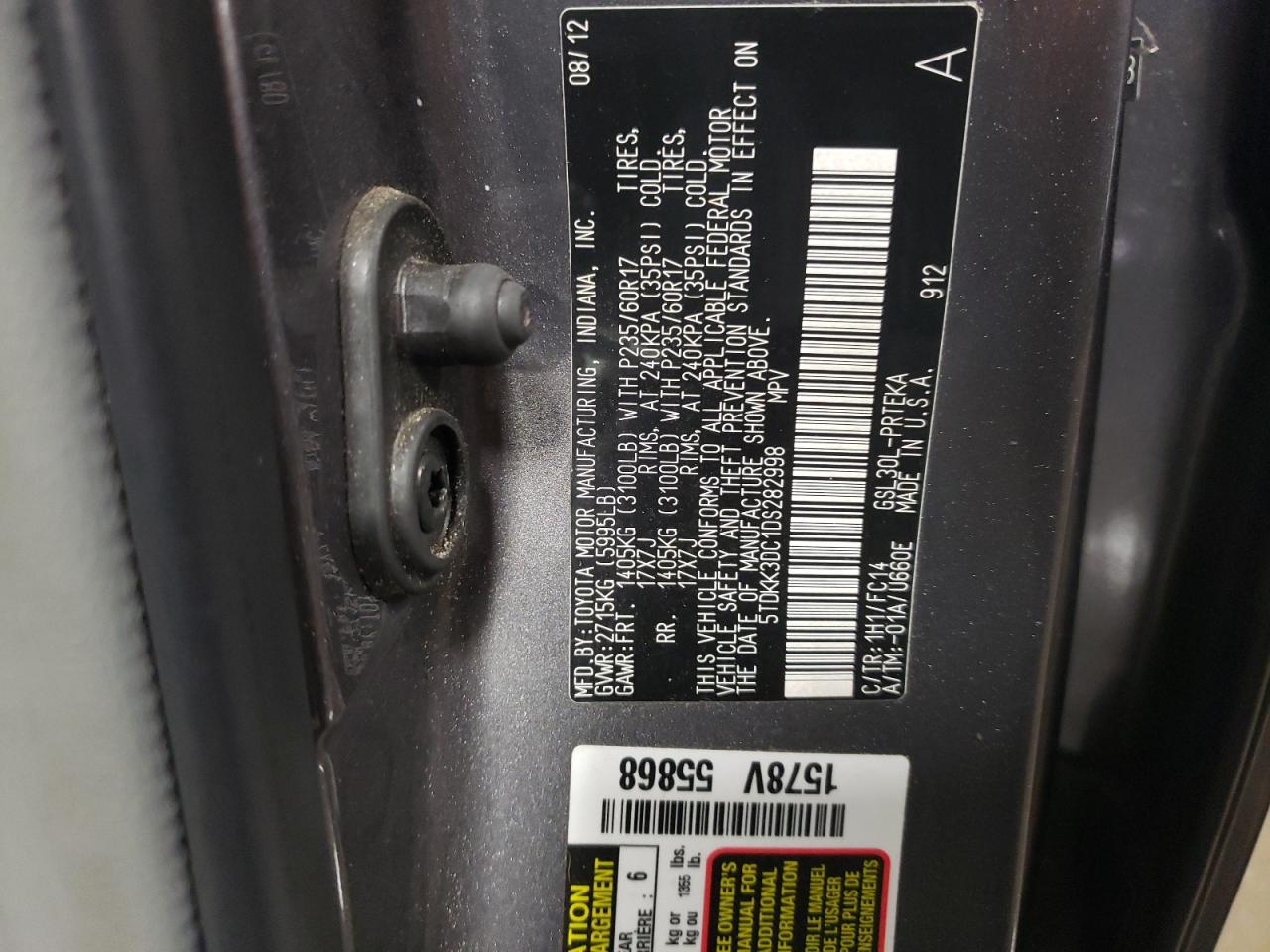 2013 Toyota Sienna - Image 12