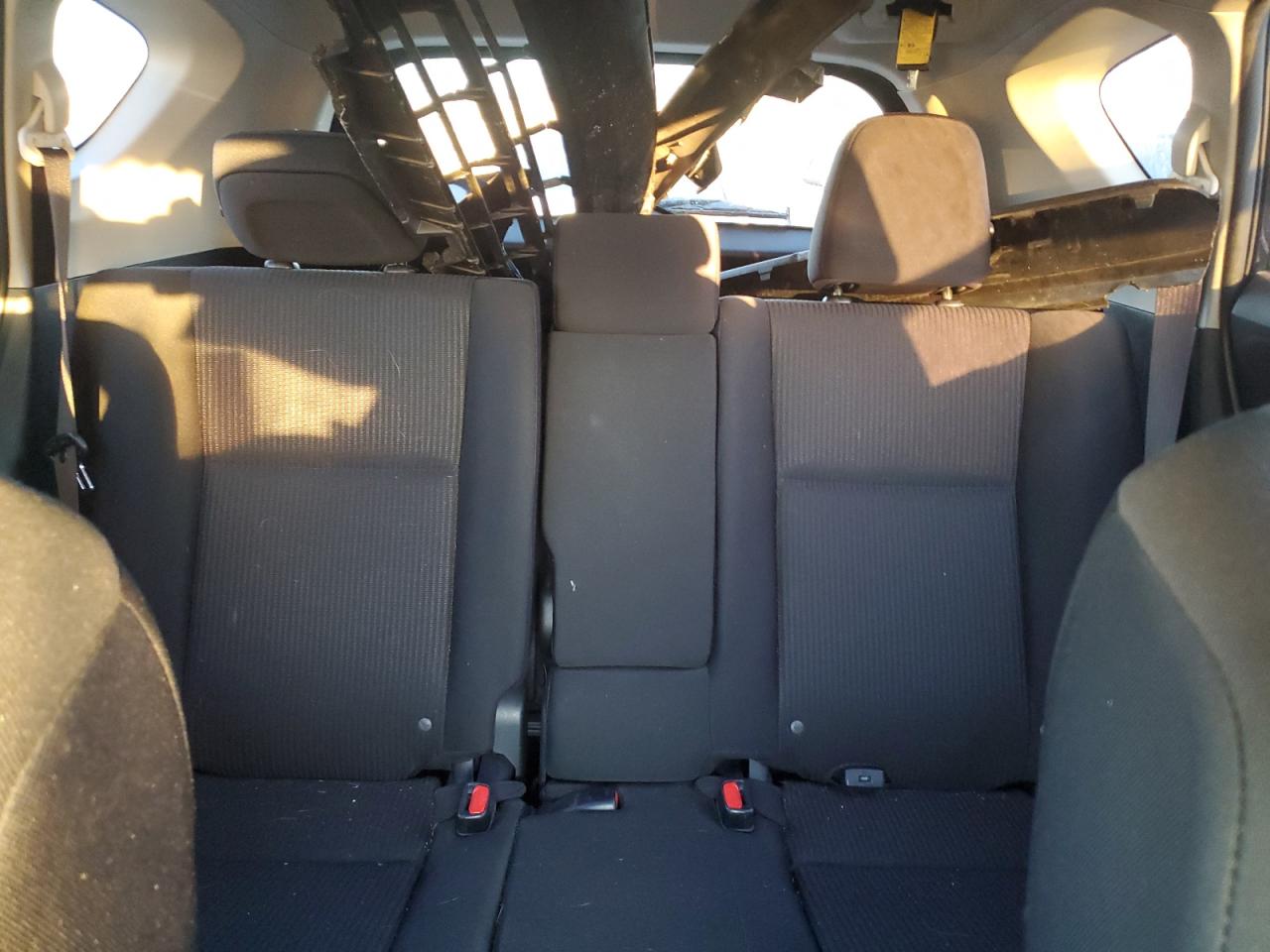 2017 Toyota RAV 4 - Image 10