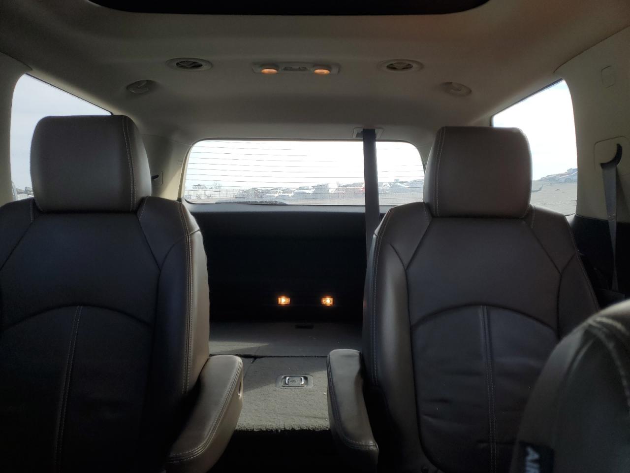 2015 GMC Acadia - Image 10