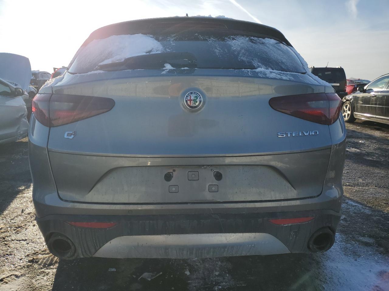 2019 Alfa Romeo Stelvio - Image 6