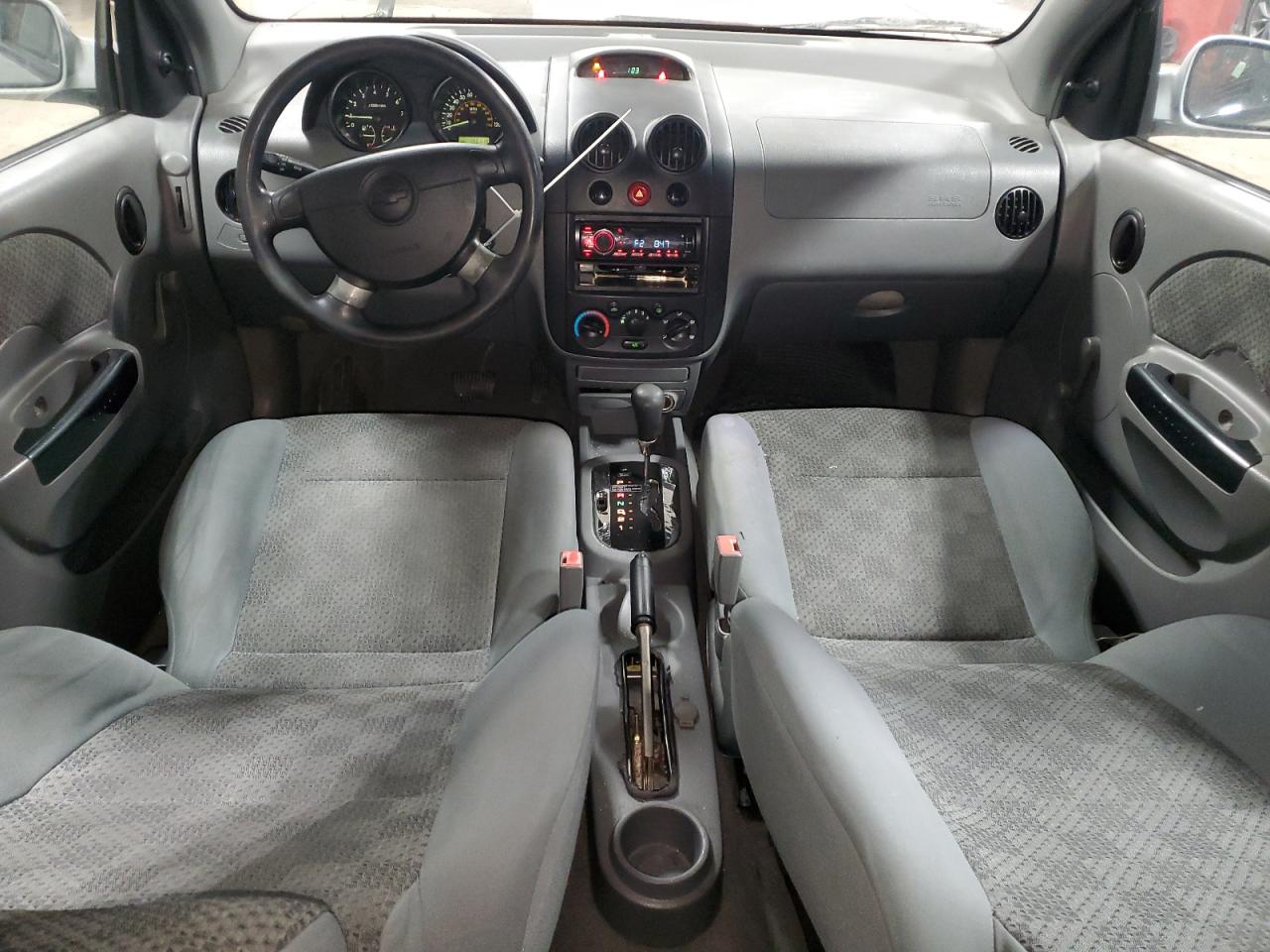 2004 Chevrolet Aveo - Image 8