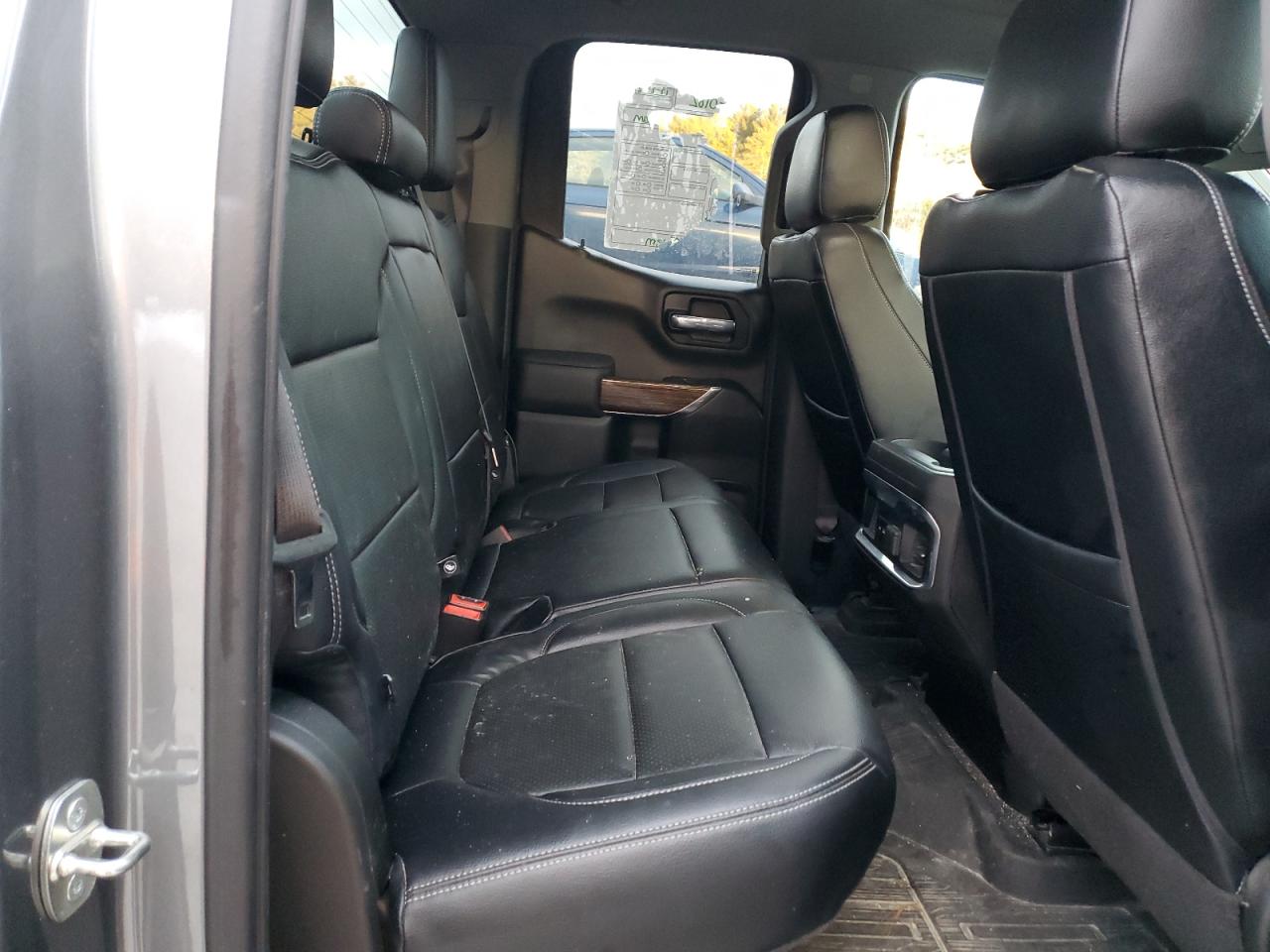 2022 GMC Sierra - Image 10